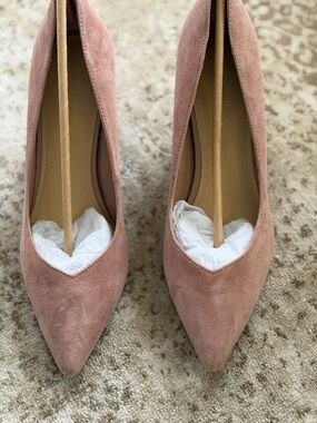 Marc Fisher Dusty Pink Suede Pointed Toe Pumps